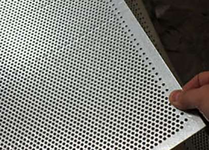 不鏽鋼沖孔(kǒng)網在篩分中的(de)作用