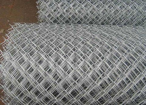 噴(pen)塑之後的沖(chòng)孔網會發生(sheng)怎樣的變化(hua)