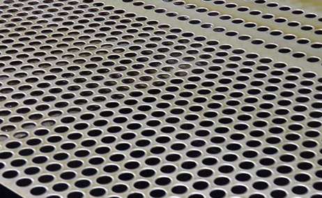 沖(chòng)孔網爲什麽(me)會産生磨損(sǔn)