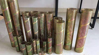 螺旋沖(chòng)孔焊管