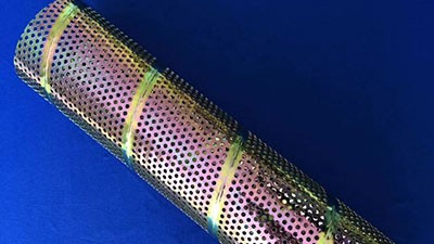 螺旋沖(chong)孔焊管